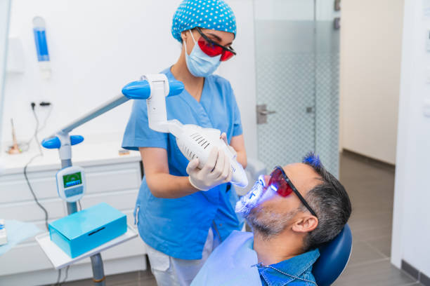 Best Emergency Tooth Extraction in River Park, FL
